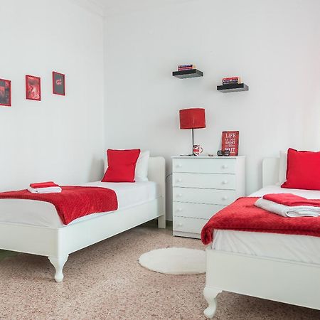 Private Rooms Athens - Shared Bathroom Номер фото