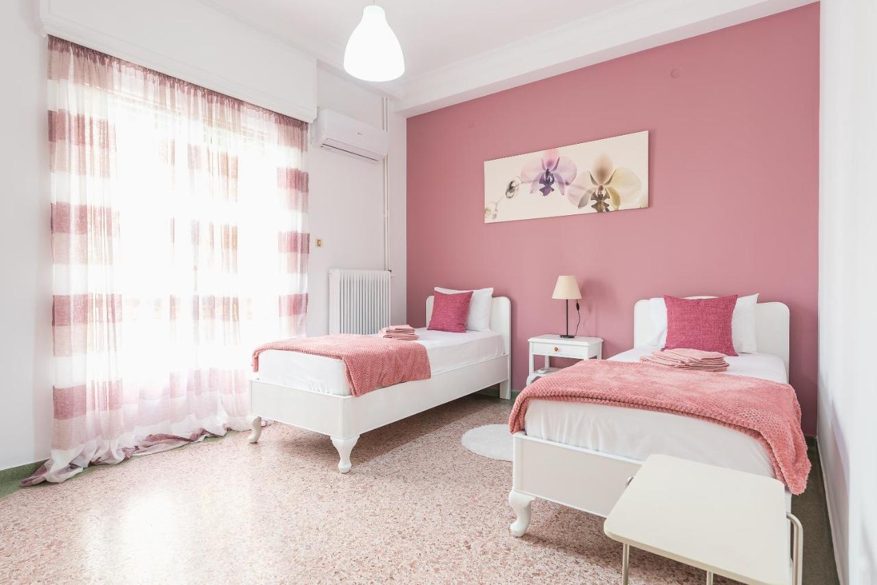 Private Rooms Athens - Shared Bathroom Номер фото