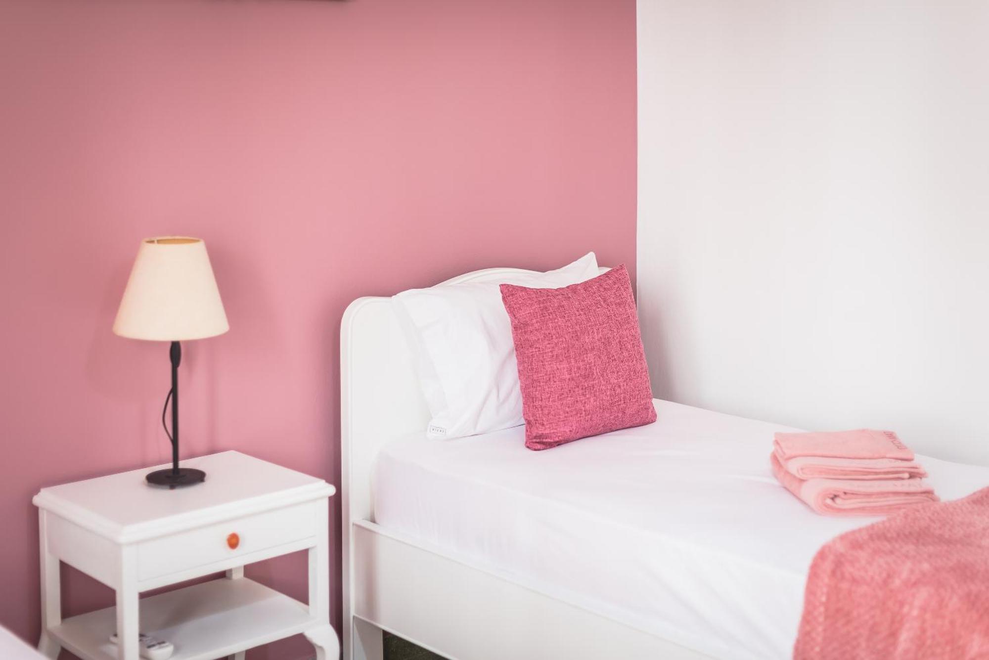 Private Rooms Athens - Shared Bathroom Номер фото