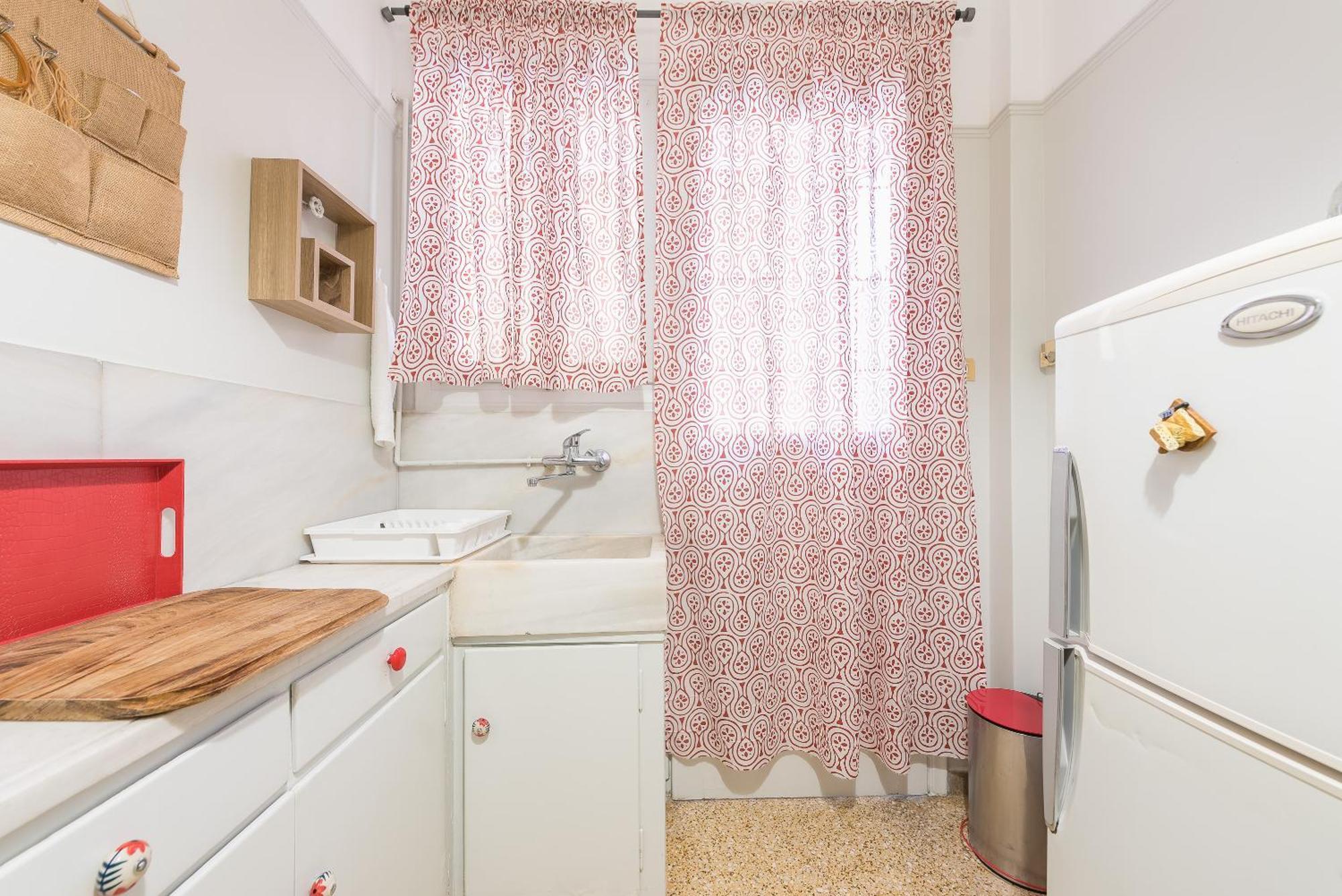 Private Rooms Athens - Shared Bathroom Номер фото