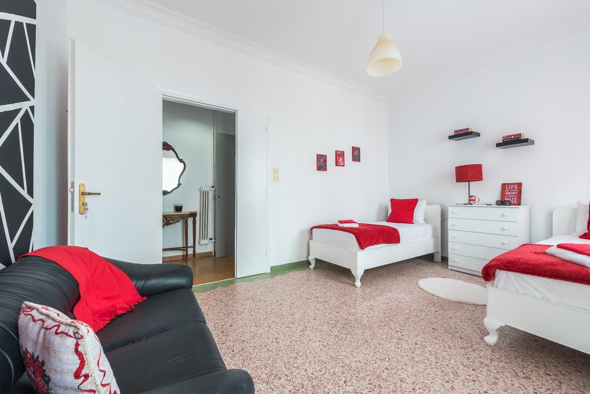 Private Rooms Athens - Shared Bathroom Номер фото